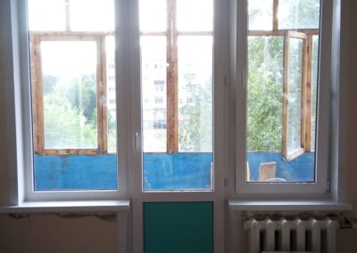 Установка окон на кухне и в спальне, а также балконного блока чебурашка, Казань, ул. Карима Тинчурина, 15